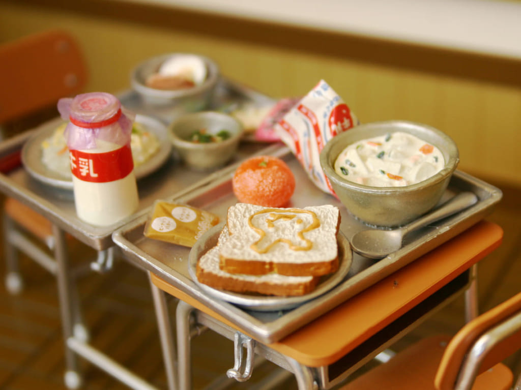 休校措置により学校給食が停止しているため、第1期6/1・第2期6/30の学校給食費は徴収されない