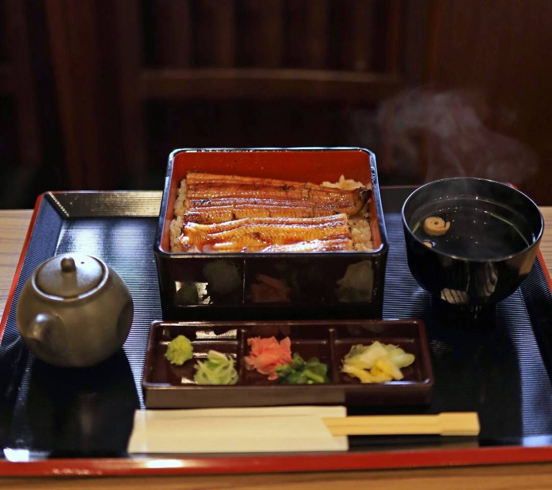 2026年炭火炙り鶏日本鰻うえ田